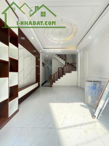 Bán Nhà QUỲNH ĐÔ ,Thanh trì, 55m2 * 5T, 3 mặt thoáng , 6PN khép kín , thang máy nhập khẩu - 1