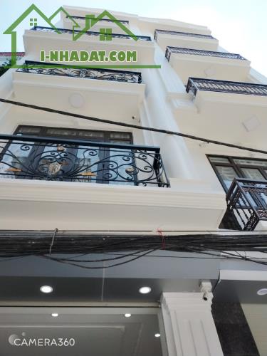Bán nhà Ngô Thì Nhậm 30/33m2 5 tầng ô tô đỗ cách nhà 10m,2 mặt ngõ ,giá 6,6 tỷ