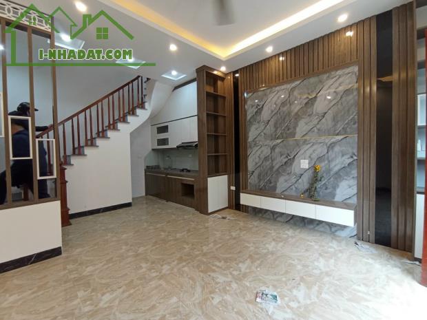 Bán nhà Ngô Thì Nhậm 30/33m2 5 tầng ô tô đỗ cách nhà 10m,2 mặt ngõ ,giá 6,6 tỷ - 1