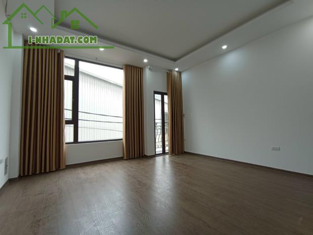 Bán nhà Ngô Thì Nhậm 30/33m2 5 tầng ô tô đỗ cách nhà 10m,2 mặt ngõ ,giá 6,6 tỷ - 2