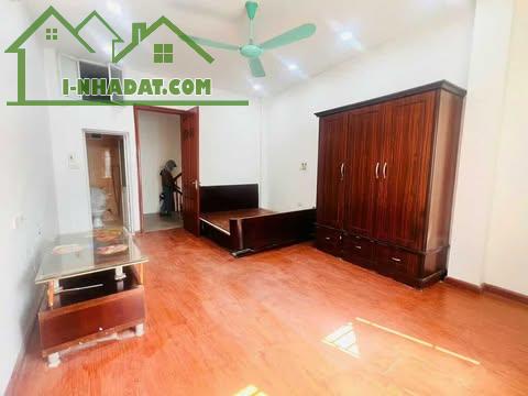 BÁN NHÀ THỤY KHUÊ – 31M² – 5 TẦNG – GIÁ NHỈNH 6 TỶ – NHÀ ĐẸP Ở NGAY