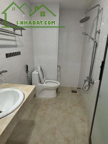 CHỦ NHÀ CÔNG CHỨC VỀ HƯU MUỐN BÁN CĂN NHÀ XUÂN THỦY ( 30M2 * 5 TẦNG). GIÁ: 6.35 TỶ - 4