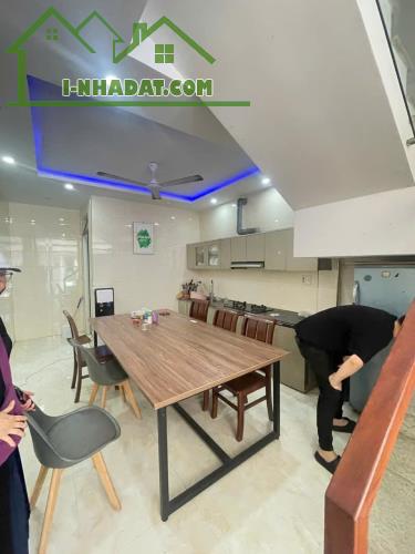 Cho thuê NHÀ mặt đường tuyến nhánh Nguyễn Văn Linh - Lê Chân - ở và kinh doanh