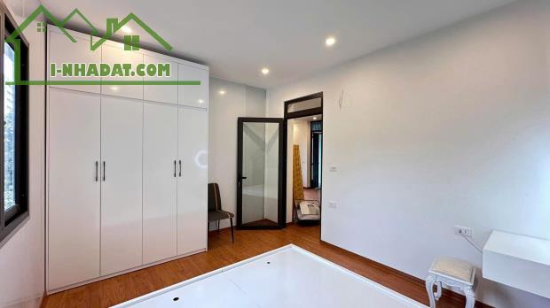 Bán nhà Trần Quốc Hoàn hơn 3 tỷ sổ đỏ 3PN full nội thất về ở luôn - 2