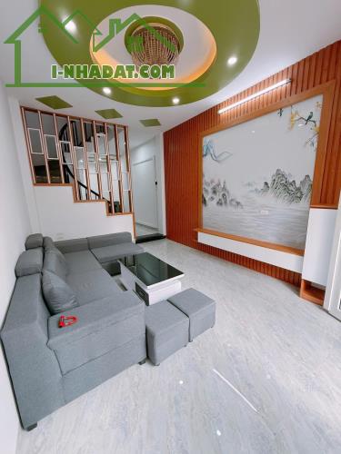 Bán nhà đẹp 5 tầng chỉ nhỉnh 7 tỷ phố Phú Diễn, Gần oto, Sát phố, 2 thoáng, Full nội thất - 1