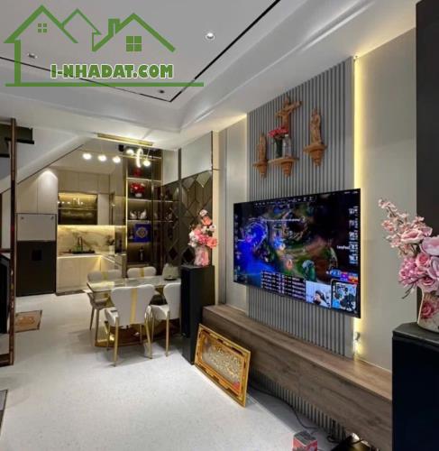 BÁN NHÀ ĐẸP – P.15 BÌNH THẠNH – ĐIỆN BIÊN PHỦ – XE HƠI ĐỖ CỬA – 40M2 - 5 PN - CHỈ 7.X TỶ