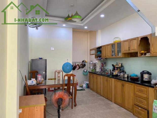 Bán nhà 65m2, 4 tầng, 3PN, 4WC, Linh Trung, Thủ Đức - 5.99 tỷ - 1