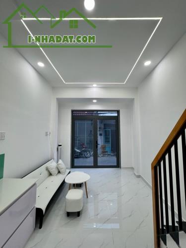 SIÊU PHẨM 3 TẦNG -HẼM BA GÁC THÔNG LUỸ BÁN BÍCH-TÔ HIỆU- HOÀ BÌNH-NHÀ MỚI Ở NGAY -SỔ VUÔNG - 2