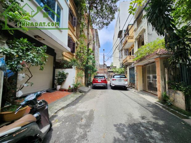 Bán nhà phân lô Ngụy Như Kon Tum, Thanh Xuân 50m2 MT: 4.3m ô tô tránh vỉa hè rộng 22 tỷ