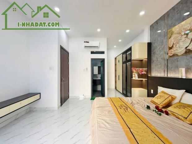 BÁN NHÀ 49m2 Hẻm xe hơi nhỉnh 5 tỷ ngay CÔng viên Làng Hoa - 2