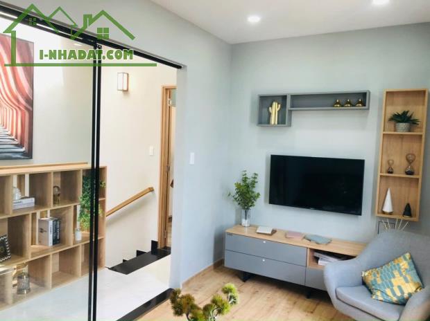 Bán nhà mặt tiền 100m2, 1 trệt 1 lầu – khu dân cư Long Cang - 1