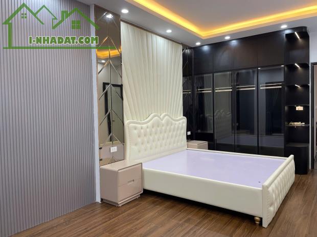 BÁn nhà phố Lê Thanh Nghị, Hai Bà Trưng 37m, 4 tầng. Giá: 8.1 tỷ. LH: 0937158386 - 1