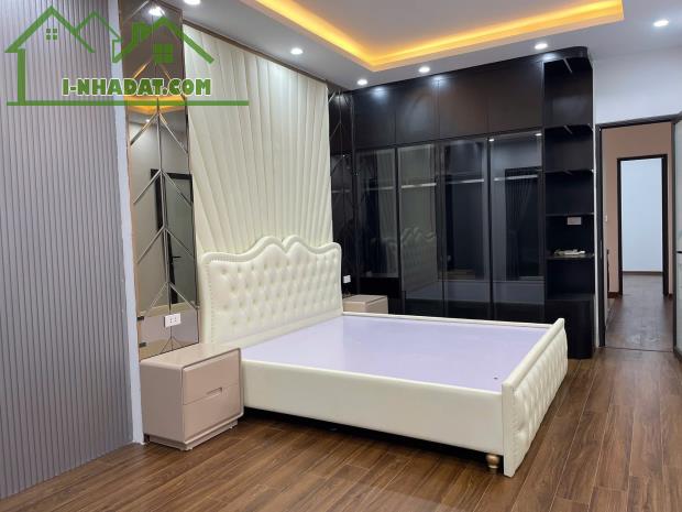 BÁn nhà phố Lê Thanh Nghị, Hai Bà Trưng 37m, 4 tầng. Giá: 8.1 tỷ. LH: 0937158386 - 2