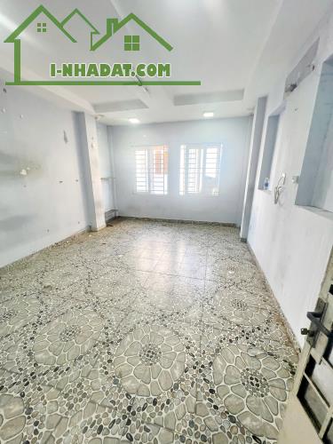 Bán nhà 3 lầu hẻm xe hơi đường Dương Bá Trạc P.1 Quận 8 - 3