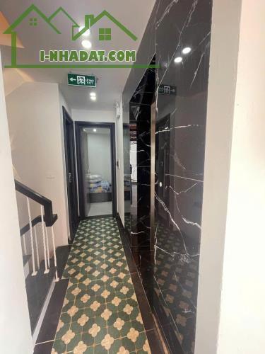 Bán tòa Chung cư mini phố Trịnh Công Sơn, Tây hồ, 70m2 - 7t - mt 6m - 3 bước ra mặt phố - - 4