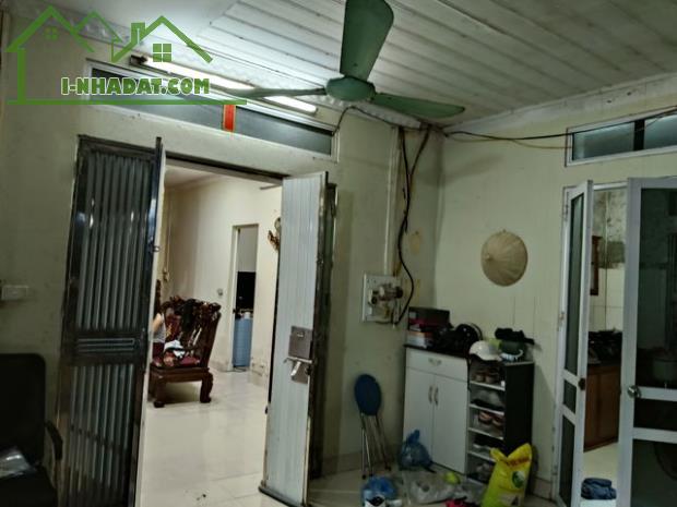 Bán gấp nhà C4 200m2, mặt tiền 10m Xuân Đỉnh ô tô tránh, gần Đại Sứ Quán Hàn Quốc giá 3,tỷ - 1