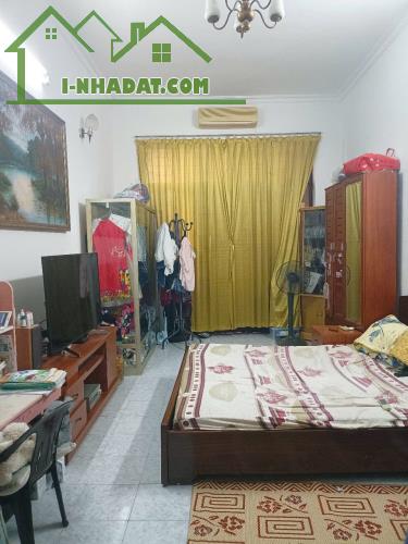 Bán Nhà! Đống Đa,10m ra Oto,Ngõ Xe 3 gác,DT:33m2 x 4Tầng,MT:3.6m,Giá: 8 Tỷ - 2
