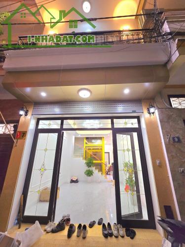 PHỐ VIP THÁI HÀ -THANG MÁY - GARA Ô TÔ DT 40m2 5 tầng MT 4m Giá 16.968 tỷ - 3