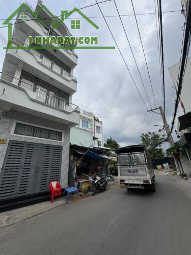 6 x 18, NHỈNH NHẸ 8🧄, HẺM XE TẢI THÔNG THOÁNG NGAY TÂN HÒA ĐÔNG, GIÁP TÂN PHÚ,QUẬN 6 [408