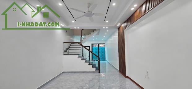 Bán Nhà Lô Góc 4 Tầng Mới Xây Tại Phương Lưu – Hải An, Hải Phòng – Gần Chợ, Sổ Đỏ Chính