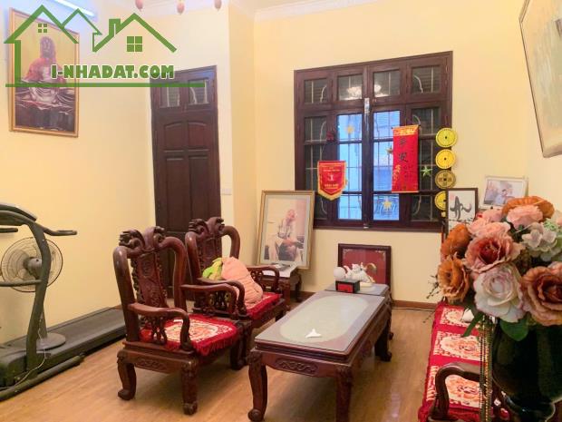NHÀ ĐẸP CẦU GIẤY - TRẦN DUY HƯNG - 65M - 5 TẦNG - OTO TRÁNH - KINH DOANH - GIÁ CỰC SỐC.