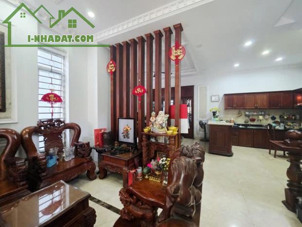 Bán nhà 152m² 3 tầng, 5PN, 4WC, Hiệp Bình Chánh, Thủ Đức - 15.1 tỷ - 2