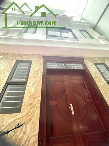 Bán nhà Lê Văn Hiến, 34m2, phân lô, ô tô, nội thất chủ tặng,  nhỉnh 5tỷ.