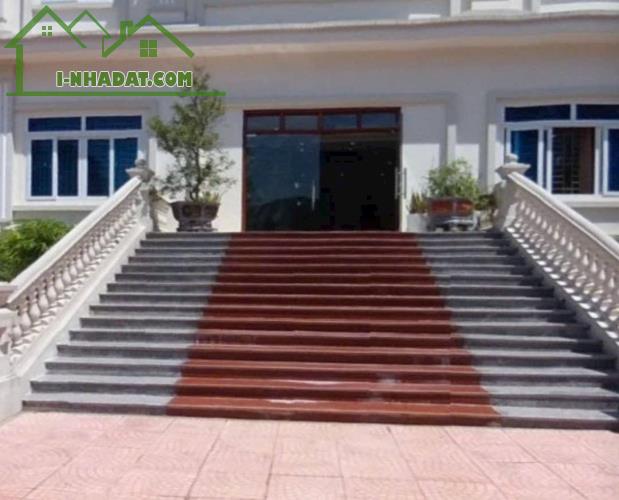 Bán gấp Khách sạn 1094m2, mt20m, 6T, 32 tỷ, Sóc Sơn. - 1