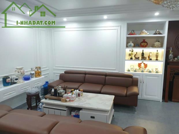 CHUNG CƯ CAO CẤP 28A LÊ TRỌNG TẤN – 127M² – TẦNG TRUNG – 3PN – GIÁ CHỈ 5 TỶ - 3