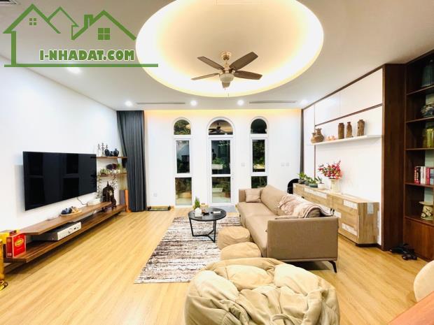 Bán nhà đẹp Nghĩa Lộ, Hà Đông, 35m x 5T kiên cố, 5m mặt phố ô tô tránh, giá 5.75 tỷ (TL) - 1