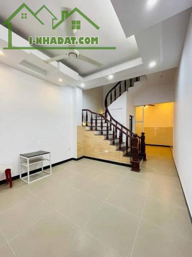 ❤️CHO THUÊ Nhà Dương Khuê, DT 50m, 5 tầng, MT 4,5m, THÔNG SÀN, Ô TÔ, KINH DOANH