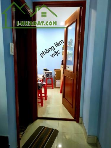 Mặt tiền đường số 2 P.11 GV - 3 tầng 60m2 - Full nội thất gỗ - Chỉ 11 tỷ - 3