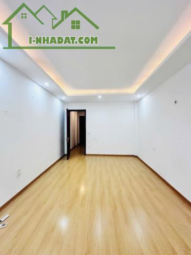Hiếm nhà đẹp dân xây Mỹ Đình gần phố 50m 5 tầng MT 4m giá hơn 9 tỷ - 1