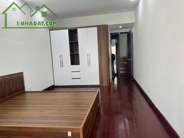 NHÀ MẶT NGÕ 79 CẦU GIẤY. ÔTÔ VÀO NHÀ. 6TẦNG THANG MÁY. 42M. MT 3.7M. 14.5 TỶ. - 2