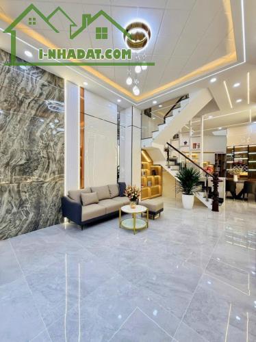🏡 Bán Nhà 4 Tầng Đẹp Dt 52m2 Hẻm Xe Tải, Gần Làng Hoa Gò Vấp– Sổ Hồng Riêng Dưới 6 Tỷ! - 1