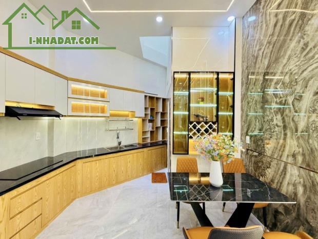 🏡 Bán Nhà 4 Tầng Đẹp Dt 52m2 Hẻm Xe Tải, Gần Làng Hoa Gò Vấp– Sổ Hồng Riêng Dưới 6 Tỷ! - 3