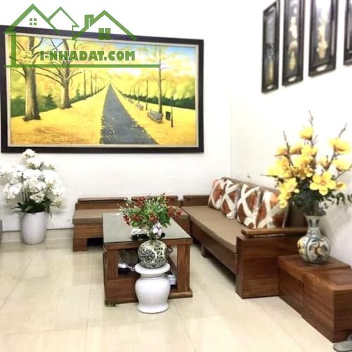 Bán nhà Nguyễn Siêu, 25m2, 5 tầng, mặt tiền 3.5m, 19.8 tỷ, kinh doanh đỉnh