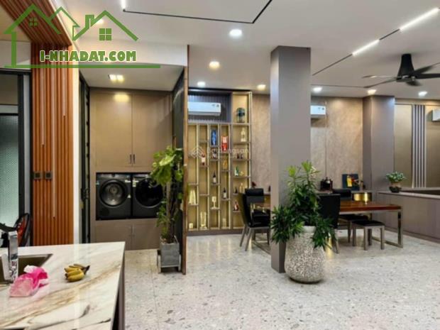 Nhà bán khu dân cư Trung Sơn giáp Him Lam Q.7, 100m²  ngang 5m, 4 tầng, 5pn, giá 17 tỷ nhẹ - 1