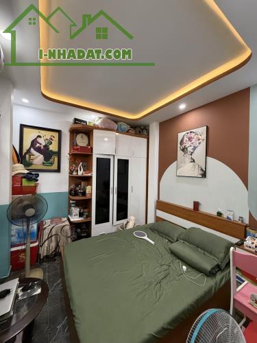 Cần bán gấp nhà mới, lô góc Nguyễn Sỹ Sách-Tân Bình, 50m, gần sân bay, chỉ 5.x tỷ, bao rẻ