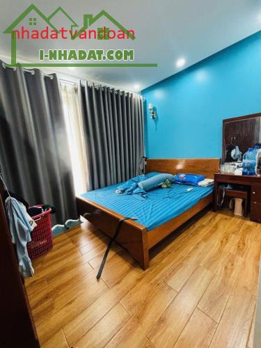 CẦN BÁN GẤP NHÀ HẺM XE HƠI BÌNH LONG – 3 TẦNG, 6 PHÒNG NGỦ – CHỈ NHỈNH 8 TỶ - 1