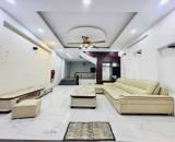 Hiếm nhà đẹp dân xây Mỹ Đình gần phố 50m 5 tầng MT 4m giá hơn 9 tỷ
