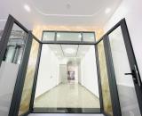 BÁN NHÀ 3 TẦNG HẺM Ô TÔ GẦN CHỢ VĨNH HẢI
- DT: 107,5m2 . DTSD: 201m2
- 
- Giá bán : 5