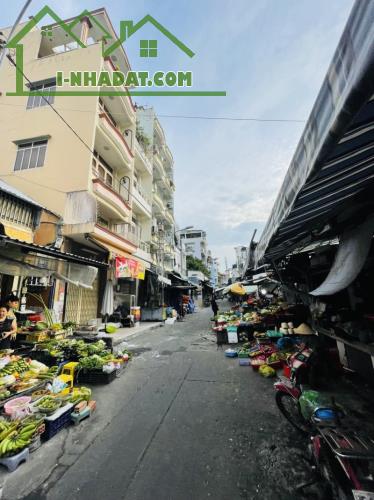 Gấp bán nhà Sài Gòn, kề Mt Đinh Tiên Hoàng, chợ Đakao, dt 140m2 giá 27 tỷ.