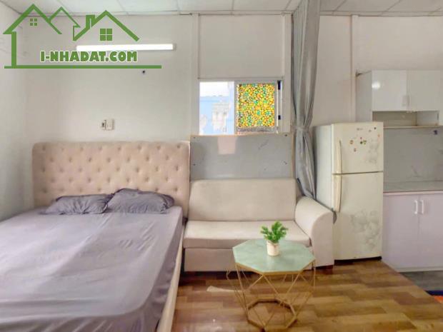 Chính Chủ Cần Pass Gấp Căn 1PN, Full Nội Thất Tại 153 Đề Thám, P. Cô Giang, Quận 1 - 2