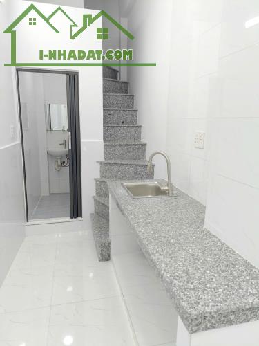 Nhà mới 3 tầng hẻm thẳng đường Dương Bá Trạc P.Rạch Ông Q8 3.1 tỷ - 2