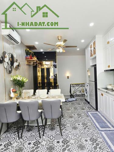 Lương Định Của 33 m,  4 tầng, mt 3.7m  8.65 tỷ Đống Đa NHÀ SIÊU ĐẸP - THANG MÁY - GẦN HỒ - 1