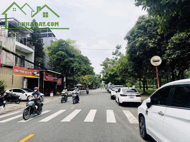 Bán nhà Mặt tiền Kinh Doanh Kênh Nước Đen tây Thạnh Tân Phú 93m2,4 Tầng -13 tỷ 1 - 1