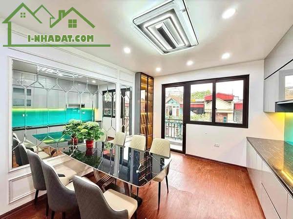 XUÂN LA TÂY HỒ VIEW HỒ TÂY GẦN PHỐ Ô TÔ ĐỖ CỬA  NHÀ ĐẸP Ở NGAY CẦN BÁN - 1