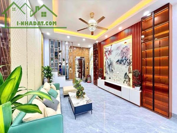 XUÂN LA TÂY HỒ VIEW HỒ TÂY GẦN PHỐ Ô TÔ ĐỖ CỬA  NHÀ ĐẸP Ở NGAY CẦN BÁN - 2