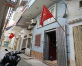 Cho thuê nhà nguyên căn ngõ 230 Hoàng Mai 30m2 x 4 tầng, 8.5 Triệu ở gia đình, nhóm đi làm